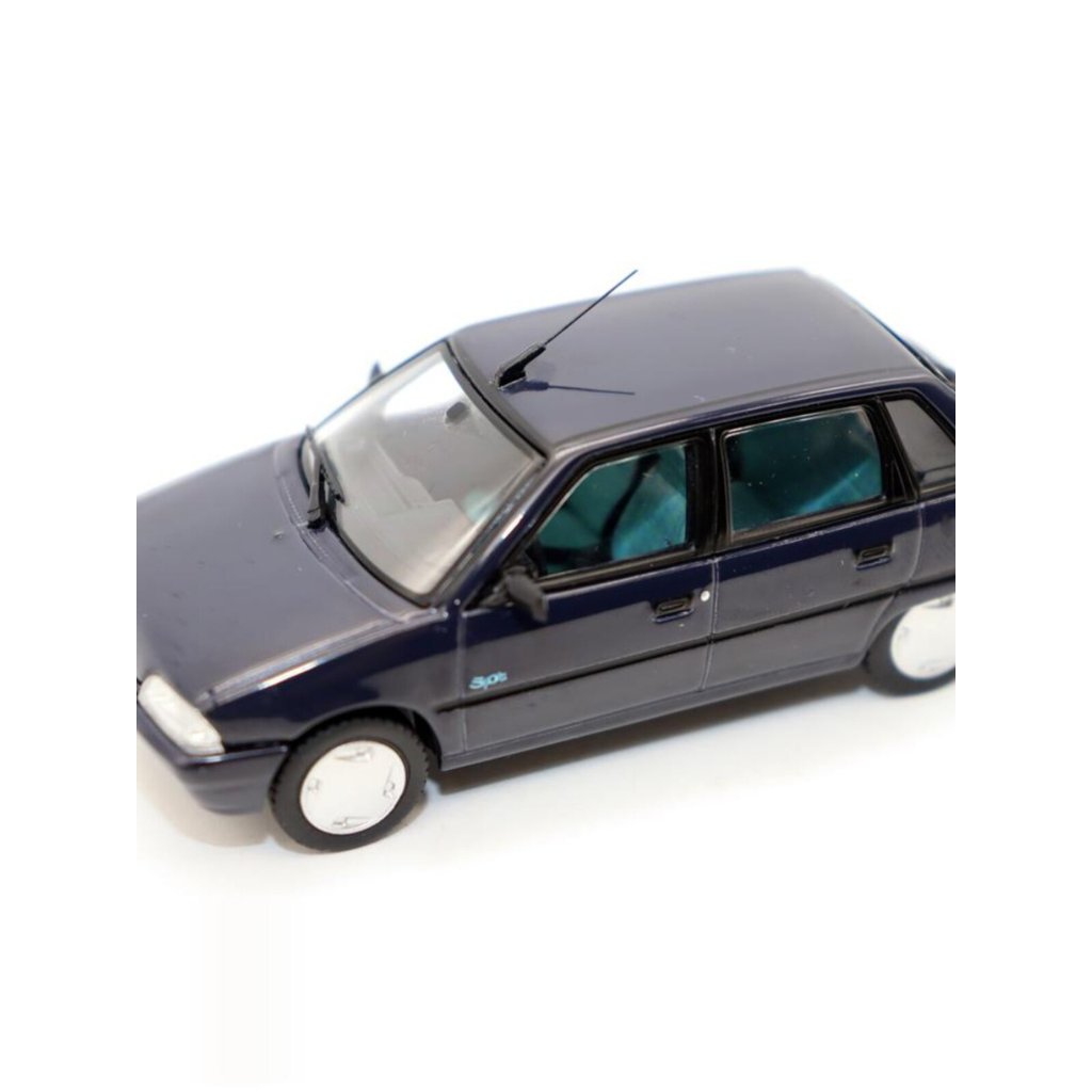 ฝรั่งเศส Norev 1/43 รถโลหะผสม Citroen AX Spot 1995 Citroen AX โมเดลรถเครื่องประดับ