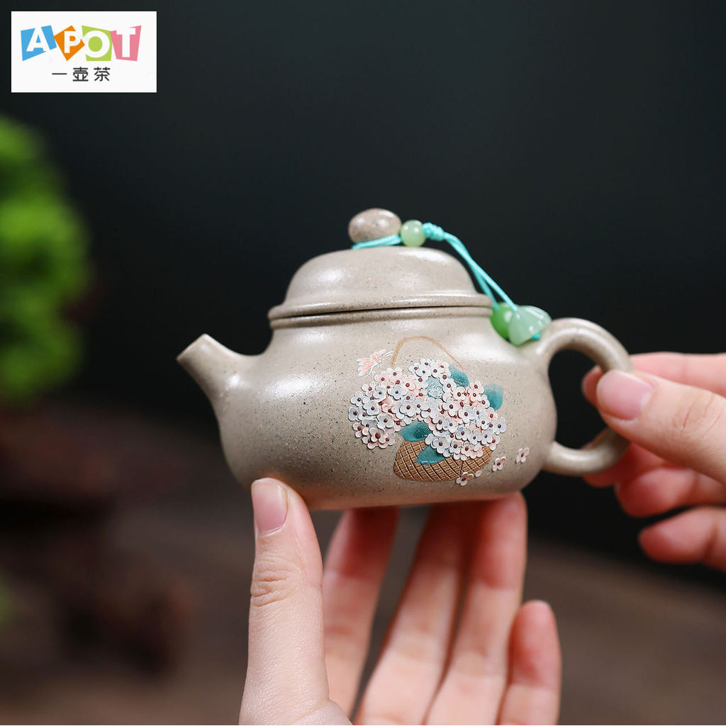 [a pot of tea] a wholesale Yixing purple sand pot 130CC raw ore white mud handmade mud painted sketc