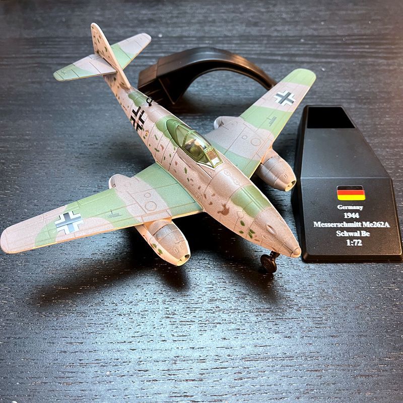 1: 72 Scale Alloy Aircraft Model World War II เครื่องบินที่มีชื่อเสียง German Fighter ME262 Swift Je