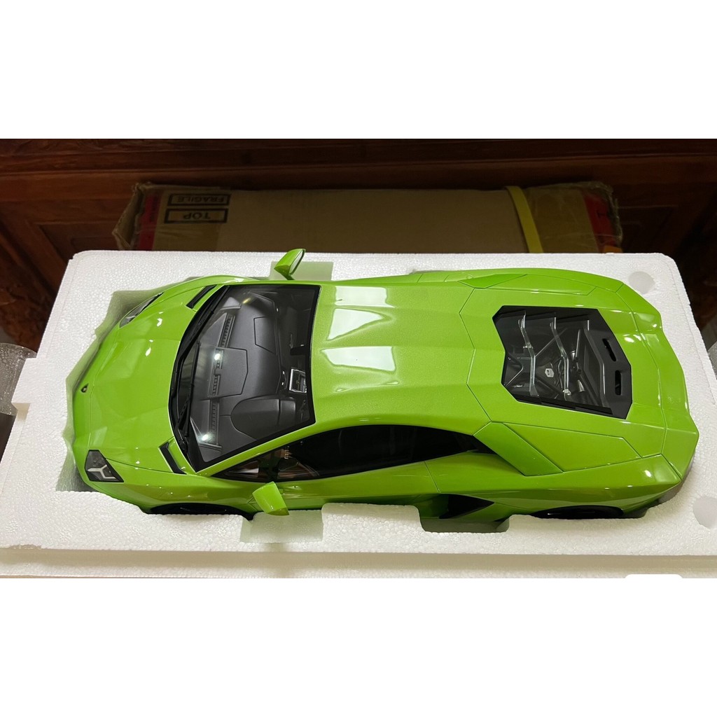 Jingshang 1/12 Lamborghini Daniel LP700