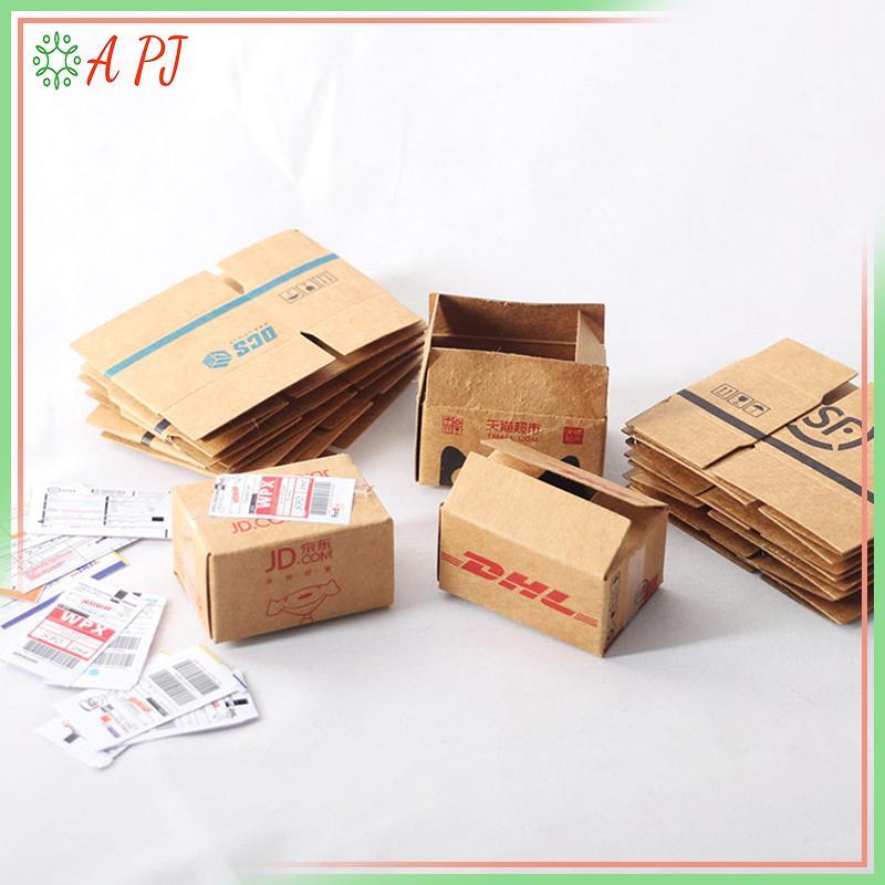 [APJ] 1 ชุด Mini Carton Express Carton 1:12 Dollhouse Miniature Express Box Decor ของเล่น [ใหม่]