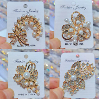 เข็มกลัดเพชรหรูหราแบบผีเสื้อดีไซน์พิเศษ ทำจากโลหะผสม สำหรับช…