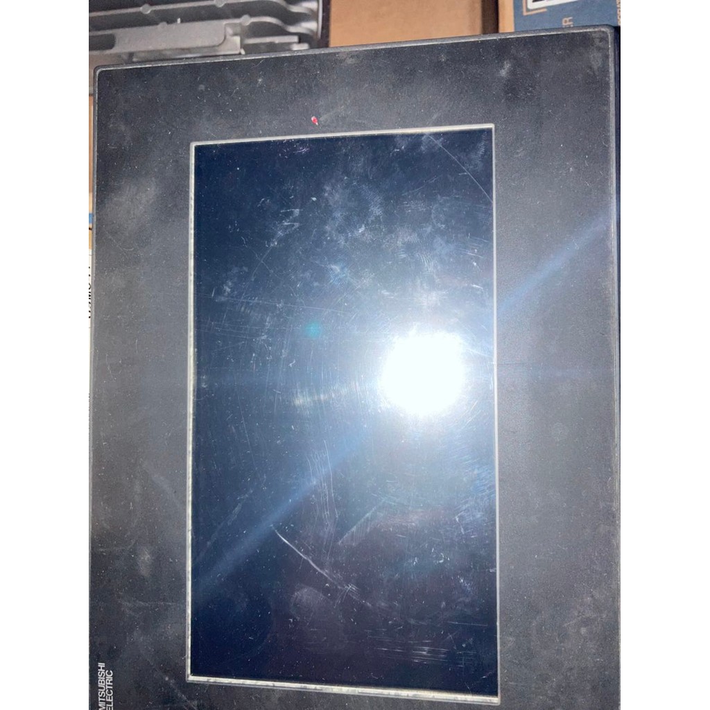 อินเทอร์เฟซ HMI จอสัมผัส Mitsubishi GS2107-WTBD มือสอง 90% ใหม่