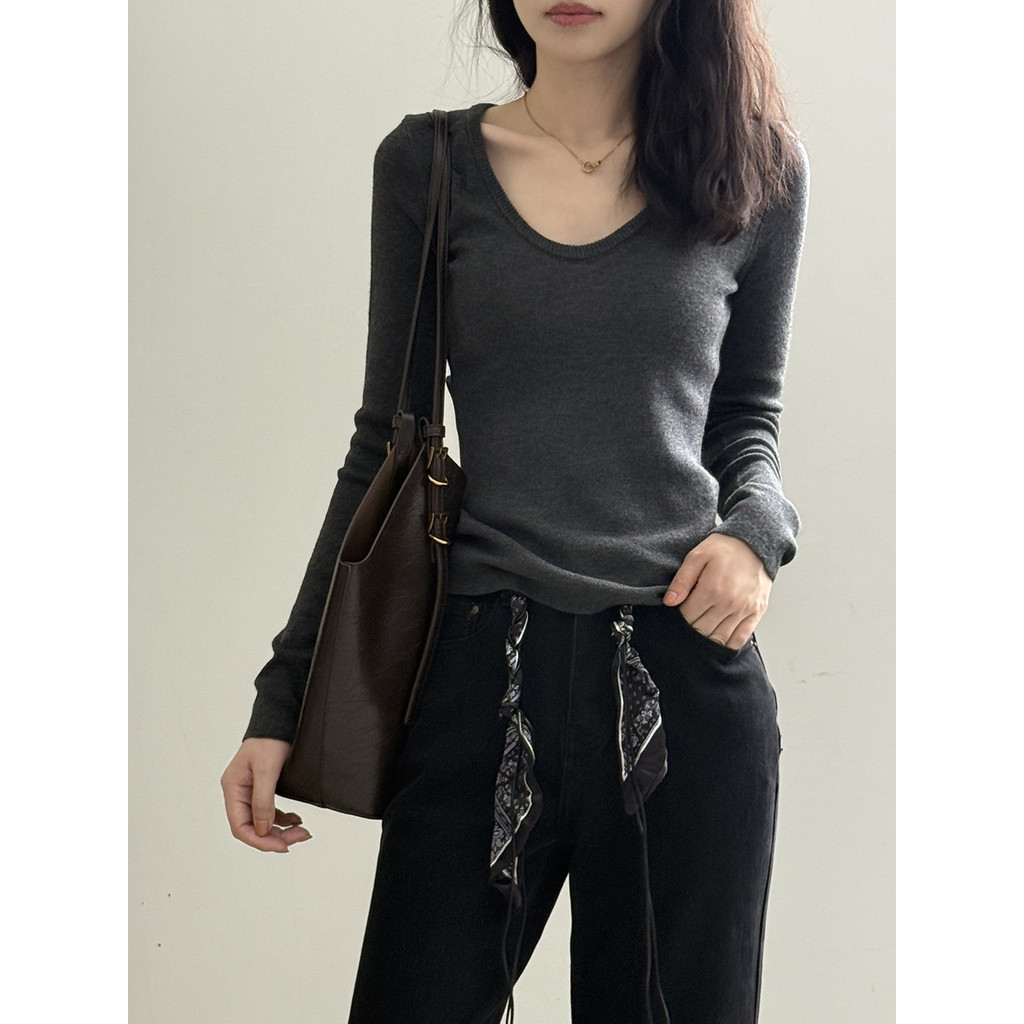 52klยันชวง เสื้อสเวตเตอร์ถักแขนยาวคอ U สำหรับผู้หญิง ฤดูใบไม้ร่วง ดีไซน์หรูหราและอ่อนโยน เสื้อนุ่ม P