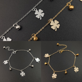 กรอบกระดิ่งโคลเวอร์สี่ใบที่มีความหรูหราและสวยงามพร้อมกำไลข้อ…