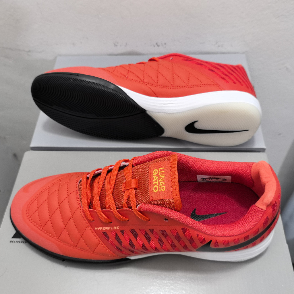 กล่องรองเท้าฟุตซอล Lunar Gato II IC Size: 35-45 A-69295 รองเท้า+กล่องรองเท้า+กระเป๋ารอง ส่งฟรี มี COD