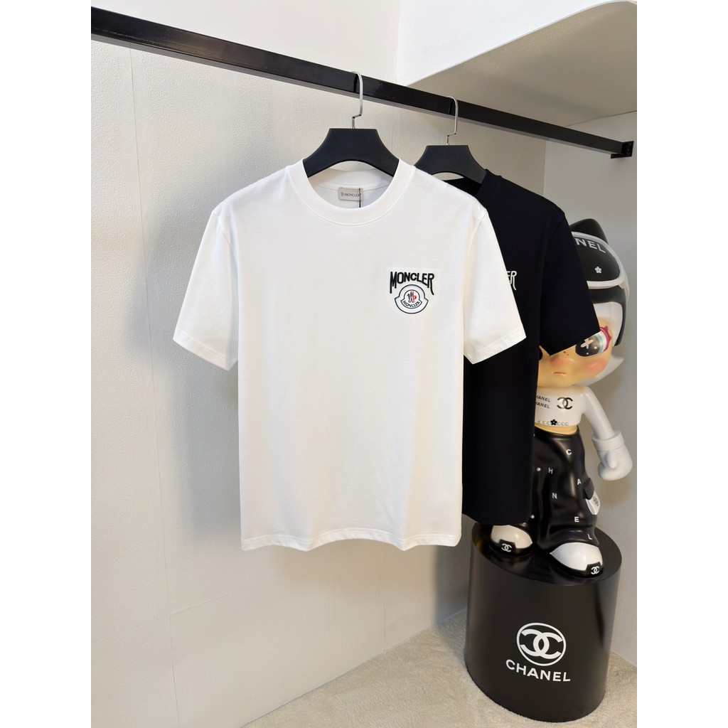 Moncler/Moncler/2026 คลาสสิกรอบคอแขนสั้นเสื้อยืดผู้ชายผู้หญิง Simple Pullover Slim-fit ตัวอักษรสร้าง