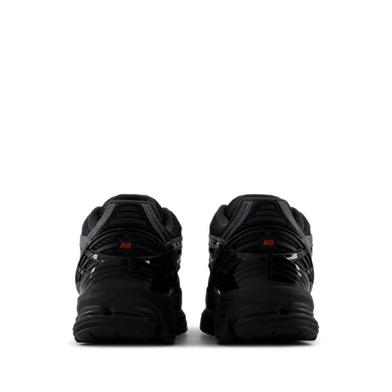 New Balance حذاء 1906R للجنسين — أسود — صورة 6