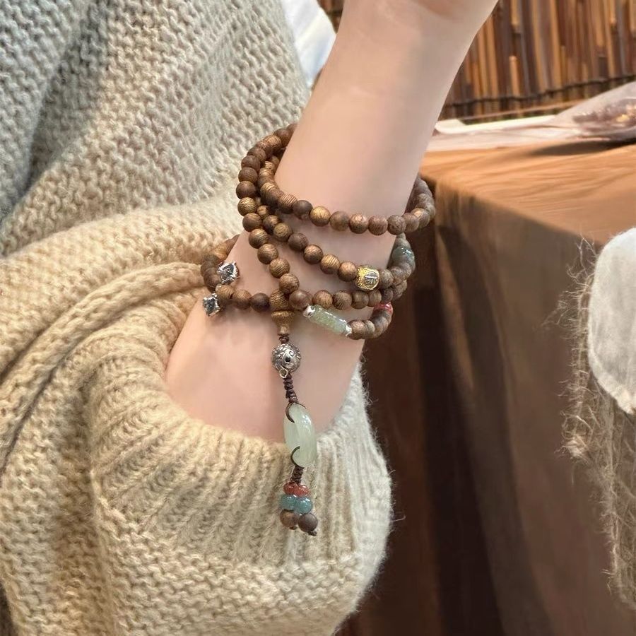 สร้อยข้อมือลูกปัดไม้กฤษณาจากจีน ยืดหยุ่น มีหลายห่วง