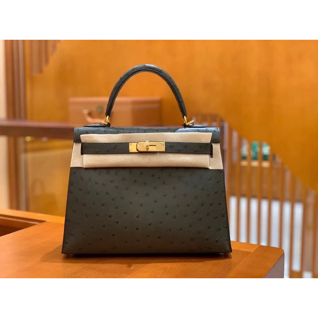 HERMES Kelly 28 cm เกรดหนังนกกระจอกเทศด้ายขี้ผึ้งเดิม สำหรับถือและสะพายข้าง