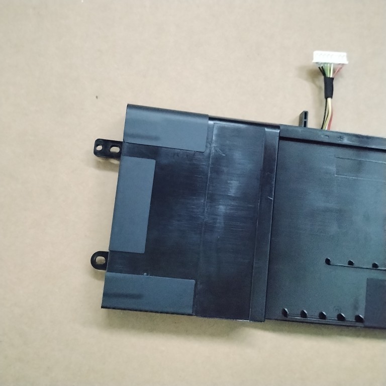 Future Human t5s Shenzhou z7-kp7s1 P651SG Z7M Z7-SP7D2 P650BAT-4 แบตเตอรี่