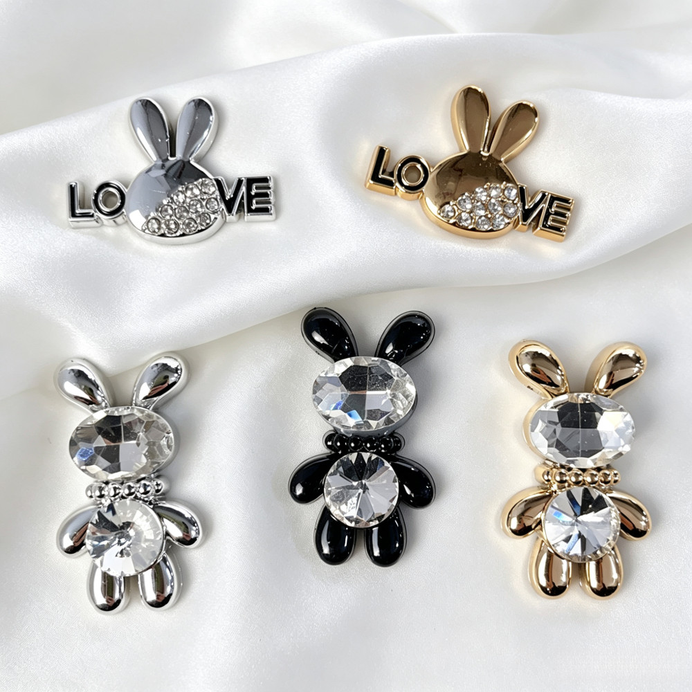 กระต่ายน่ารัก DIY Charms Clog หมุดรองเท้า, หัวเข็มขัดตกแต่งที่ถอดออกได้อุปกรณ์เสริม Fit รองเท้าแตะและรองเท้าอุดตัน, ของขวัญในอุดมคติสําหรับเพื่อน