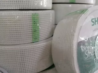 เทปตาข่ายไฟเบอร์กลาส เฌอร่า 2" ยาว 90เมตร มีกาวในตัว Sherra Fiberglass mesh tape