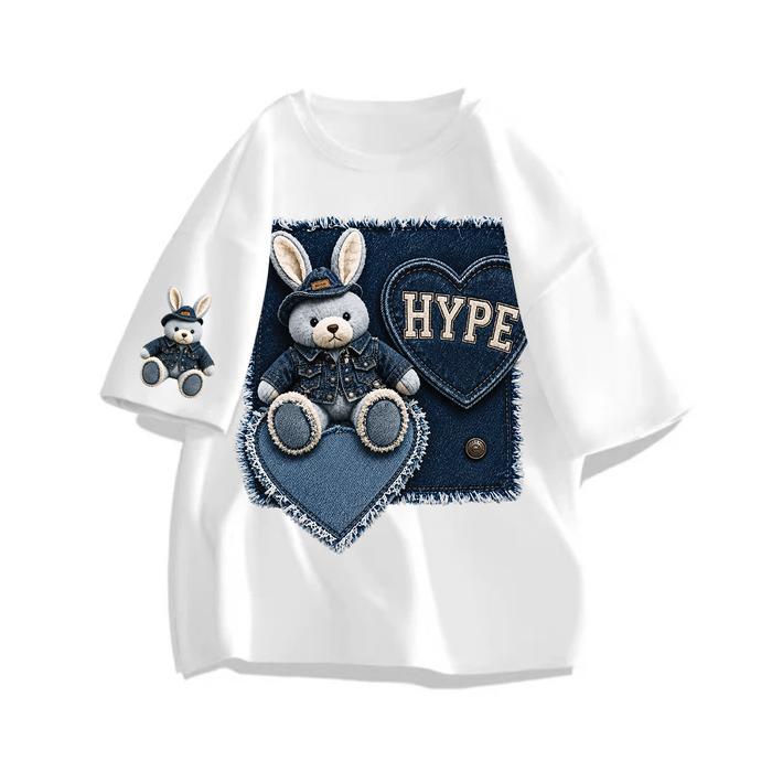 เสื้อยืดพิมพ์ดิจิตอลแขนสั้น ไม่จํากัดเพศ | Hype Denim Teddy Bear Motif | สไตล์เกาหลี | วัสดุผ้าฝ้าย 