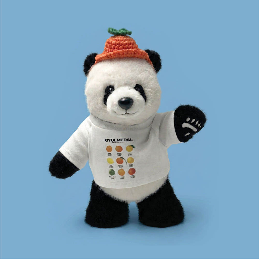 Pre-order [ทุกมุม_Jeju Island] เสื้อยืด Doll Closet Tangerine Medal: Everland Official Online Store