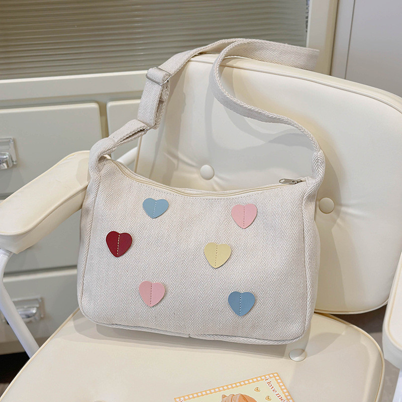 New Fashion Love กระเป๋าสะพายความจุขนาดใหญ่ Messenger Bag Commuter All-Match Messenger Bag