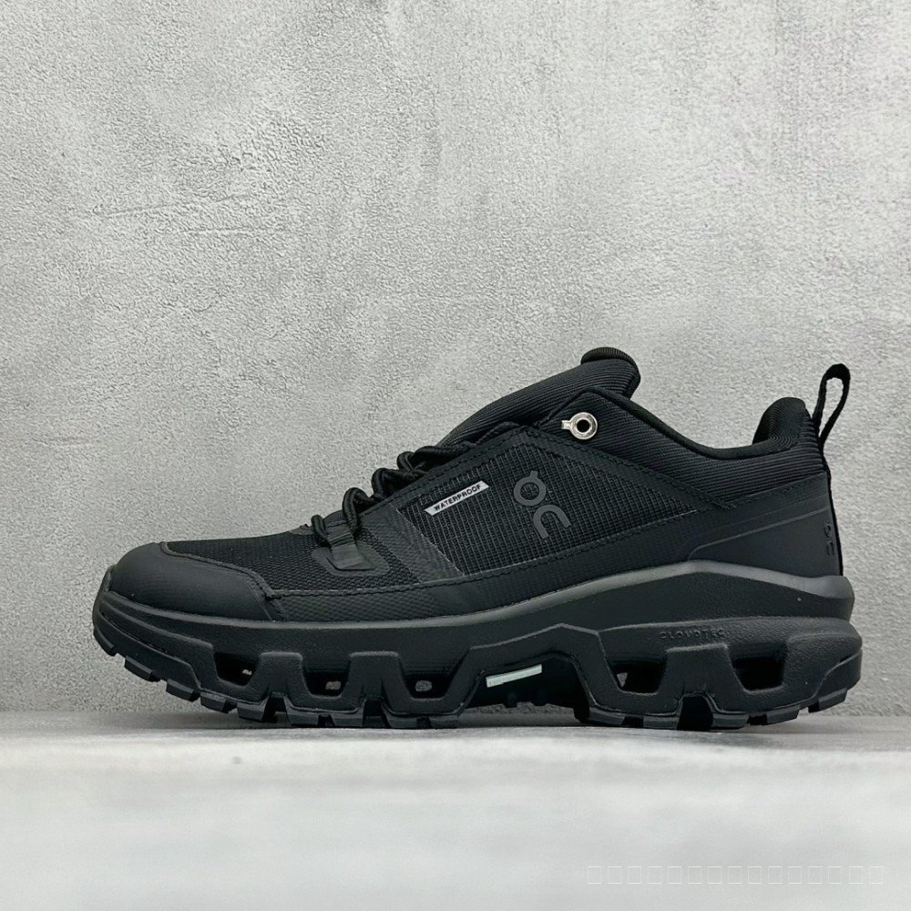 On Cloudrock Low WP Trail ผู้ชายผู้หญิงรองเท้าวิ่ง,รองเท้ากีฬากันน้ํา,Unisex,รองเท้ากลางแจ้ง,Slip Lo