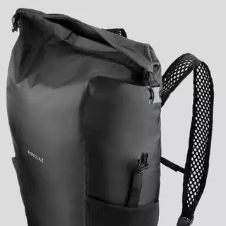 Decathlon Waterproof Foldable Backpack 20L - Travel เป้สะพายหลังกันละอองน้ำแบบพับได้ขนาด 20 ลิตรรุ่น Travel - Black