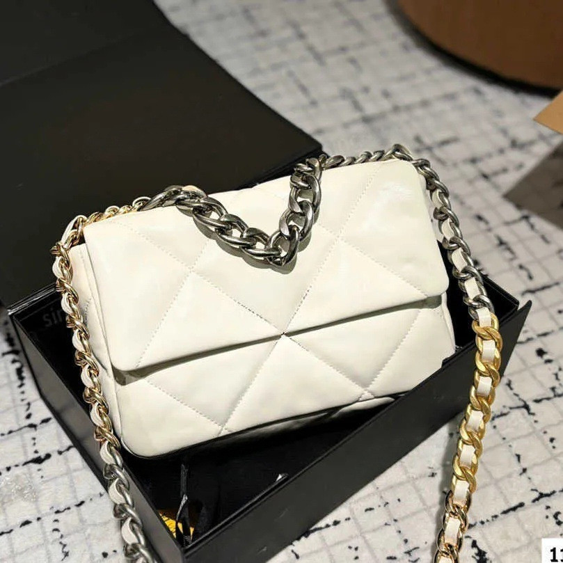ELT1 CHa''''Classic sheepskin diamond pattern19Good girl bag Chain shoulder crossbody genuine leathe