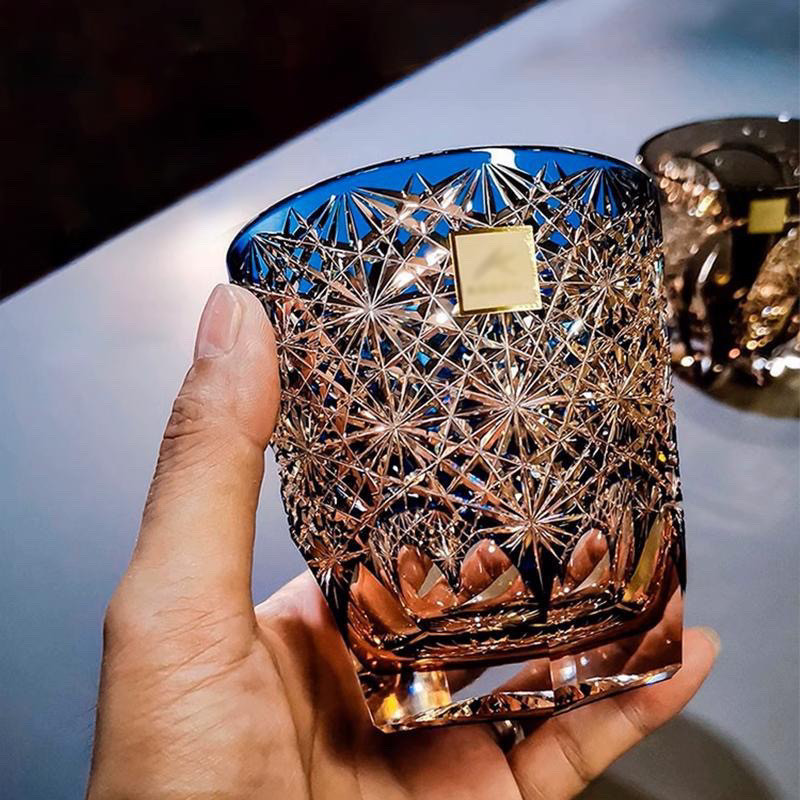 Edo Kiriko Blue Daisy Glass แก้วไวน์ทําด้วยมือแก้วคริสตัลแก้ววิสกี้แก้วมูลค่าสูงในครัวเรือน