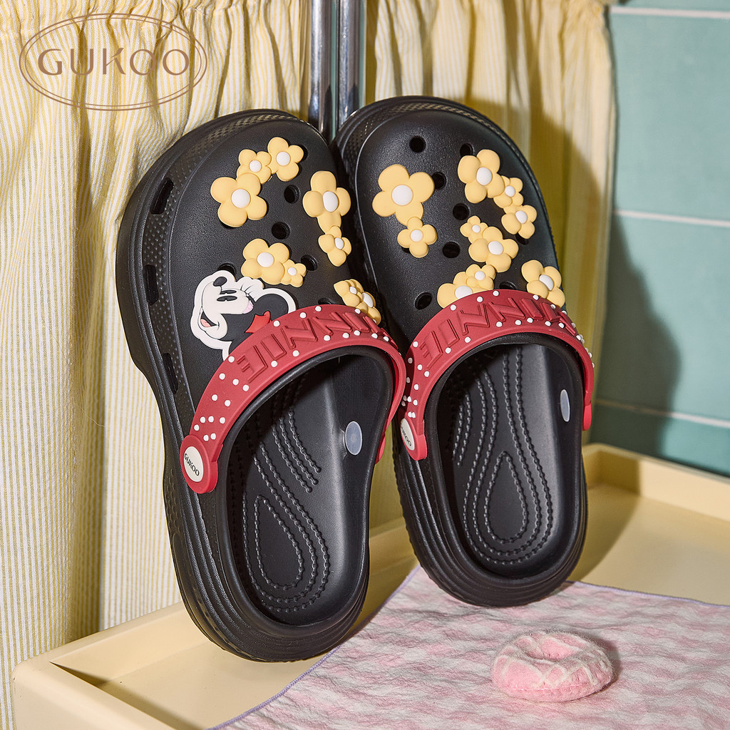 Gukoo/Nut Shell รองเท้าแตะหญิงฤดูร้อน Disney Co-Branded EVA Shit-Stepping Feel สามารถสวมใส่หลุมออก