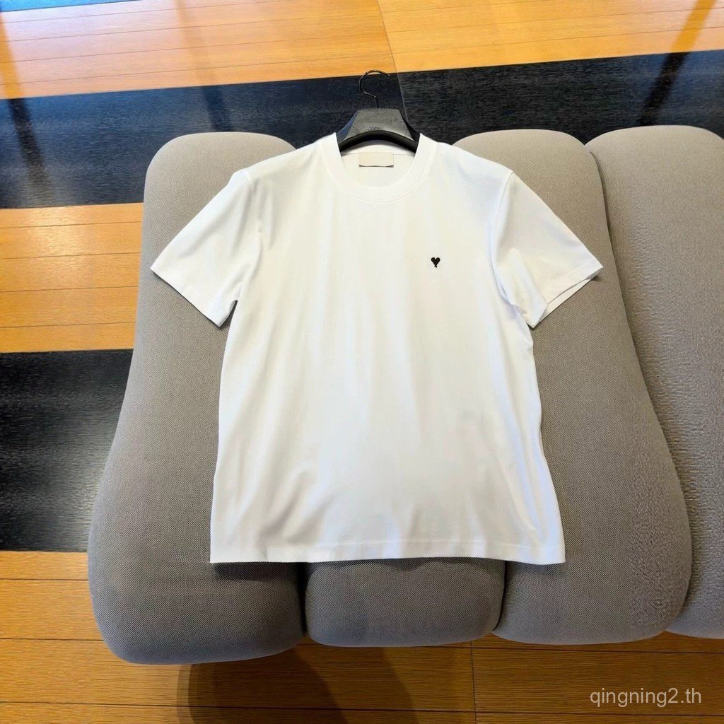 AAKK AM 26SS ผ้าฝ้ายหัวใจเย็บปักถักร้อย ADC ถักรอบคอแขนสั้นเสื้อยืด Unisex
