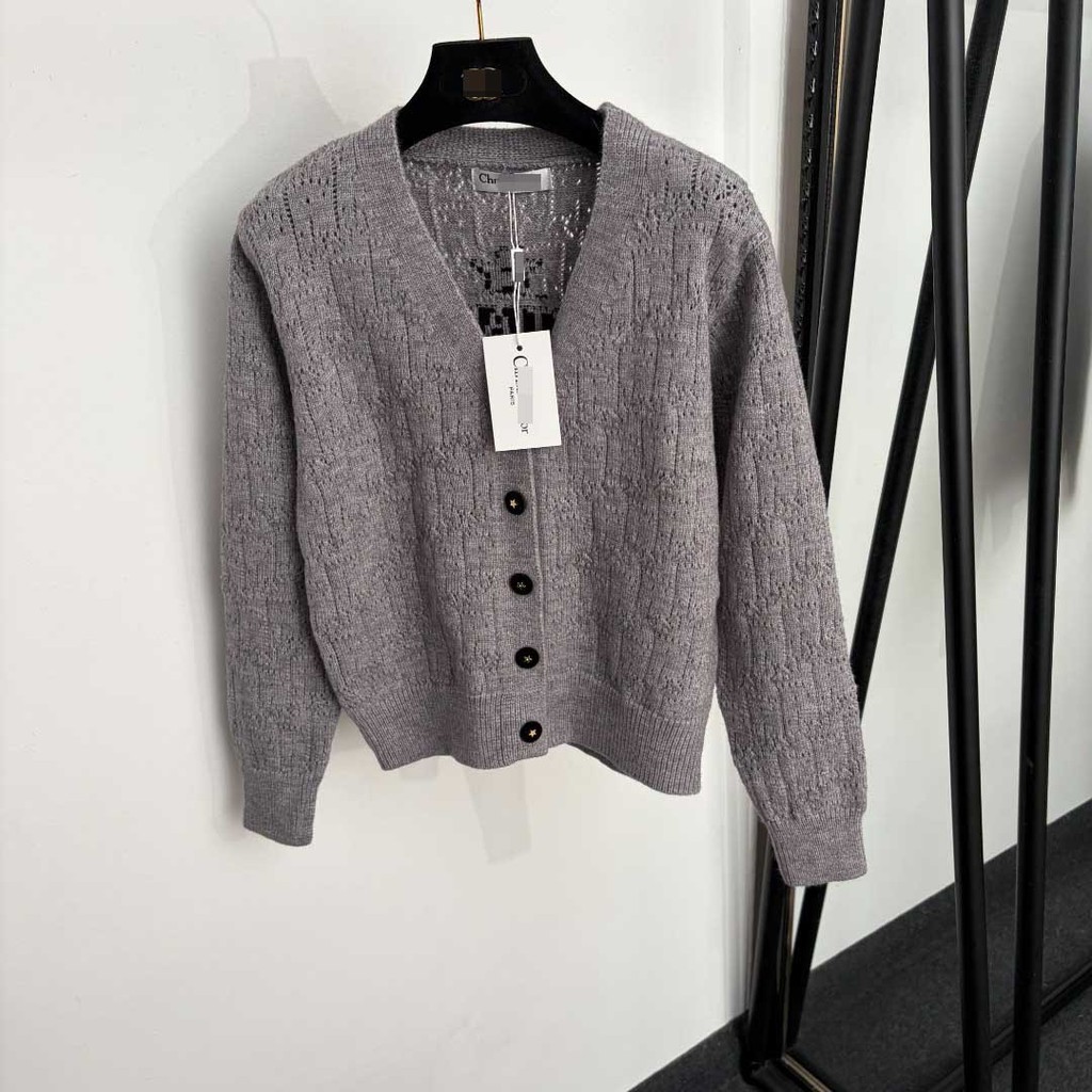 DI0 * Temperament Slim-fit ผู้หญิงสไตล์ใหม่ Five-pointed Star โลโก้ตัวอักษร Hollow V คอยาวแขนยาว K