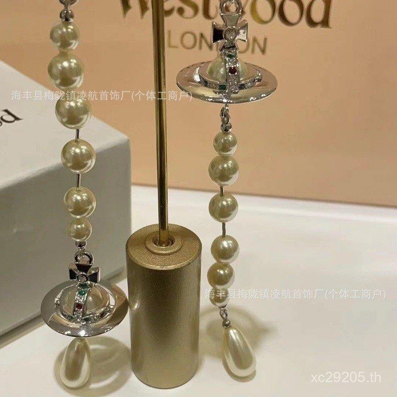 ยุโรปอเมริกันอสมมาตรพรีเมี่ยม Western Queen รุ่นสูง Vivian จี้หญิงสามสี Saturn ต่างหูมุกสามมิติ AI6C