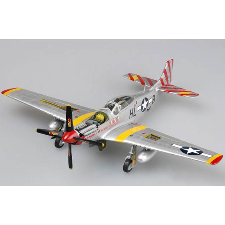 Trumpeter 02275 Assembled Model 1/32P-51D Mustang Fighter พร้อม Dual Body