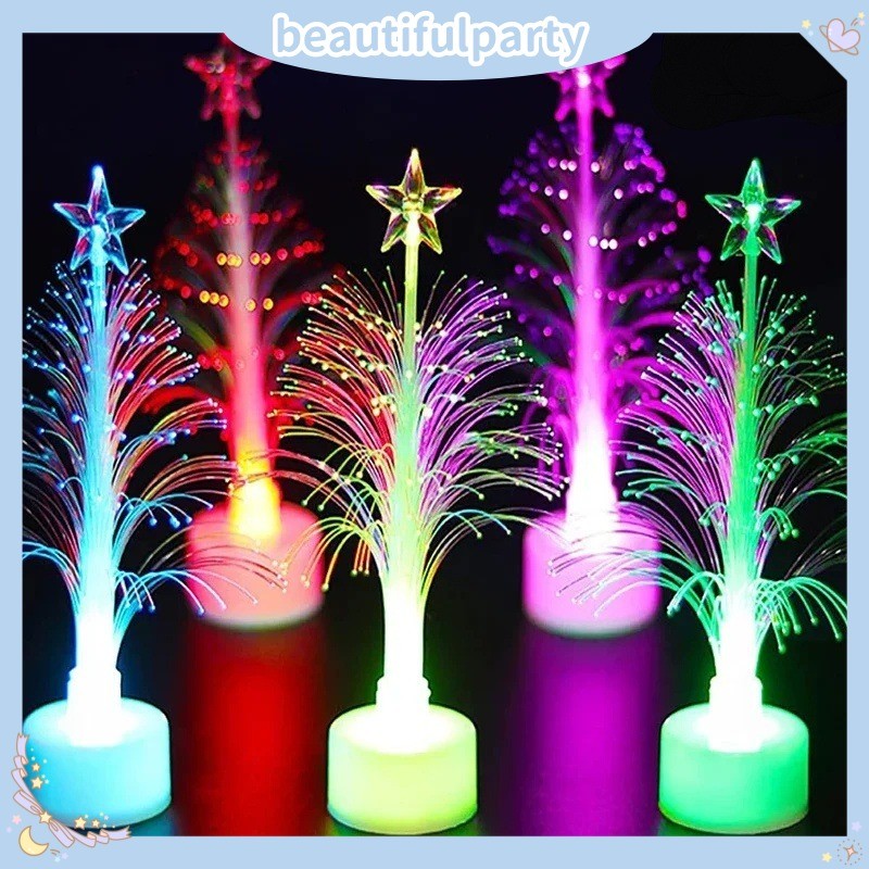 ใยแก้วนําแสงที่มีสีสัน นํา ต้นคริสต์มาสด้านบนดาวแบตเตอรี่ไฟขึ้นมินิต้นคริสต์มาส ทําเอง บ้านคริสต์มาสอีฟปีใหม่ของขวัญคริสต์มาสสก์ท็อปตกแ