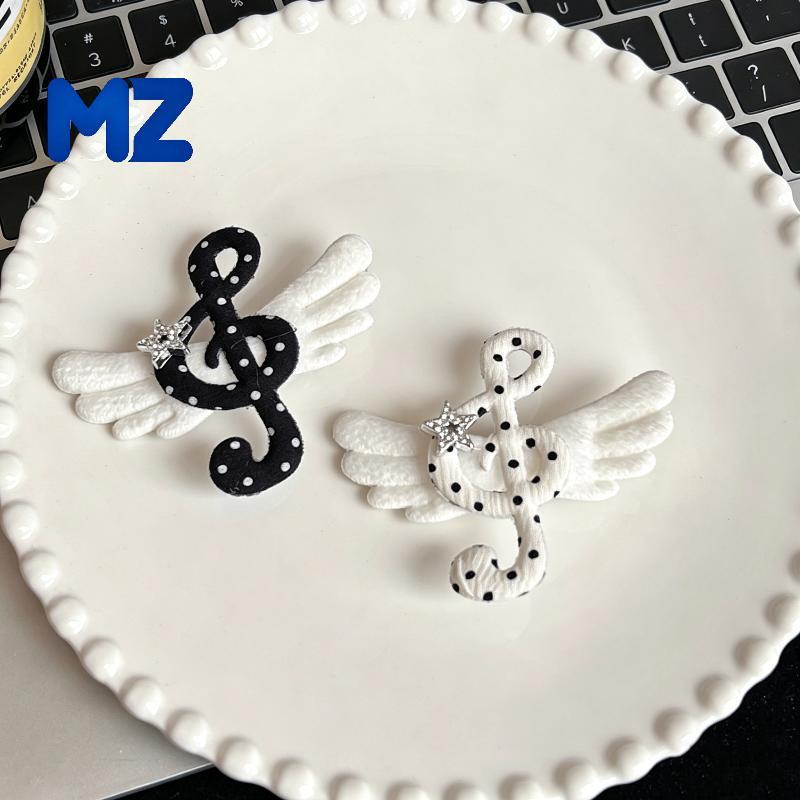 [MZ] 2 ชิ้น Y2K เพลงหมายเหตุปีกออกแบบคลิปผมอุปกรณ์เสริมสาวน่ารักสําหรับเหตุการณ์กลางวันของขวัญมิตรภา