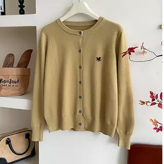 K9428 Embroidered knit cardigan, round collar, soft and comfortable.