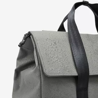 Decathlon 15L Water-Repellent Backpack With Laptop Compartment เป้สะพายหลังความจุ 15 ลิตร - Grey