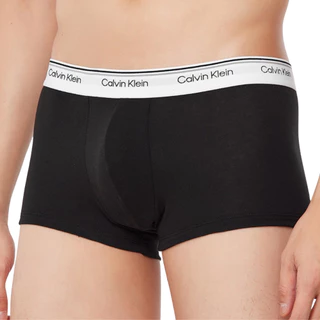 CALVIN KLEIN กางเกงในผู้ชายแพ็ค 3 ชิ้น Balance ทรง Low Rise Trunk รุ่น NP2765O UB1 - สีดำ