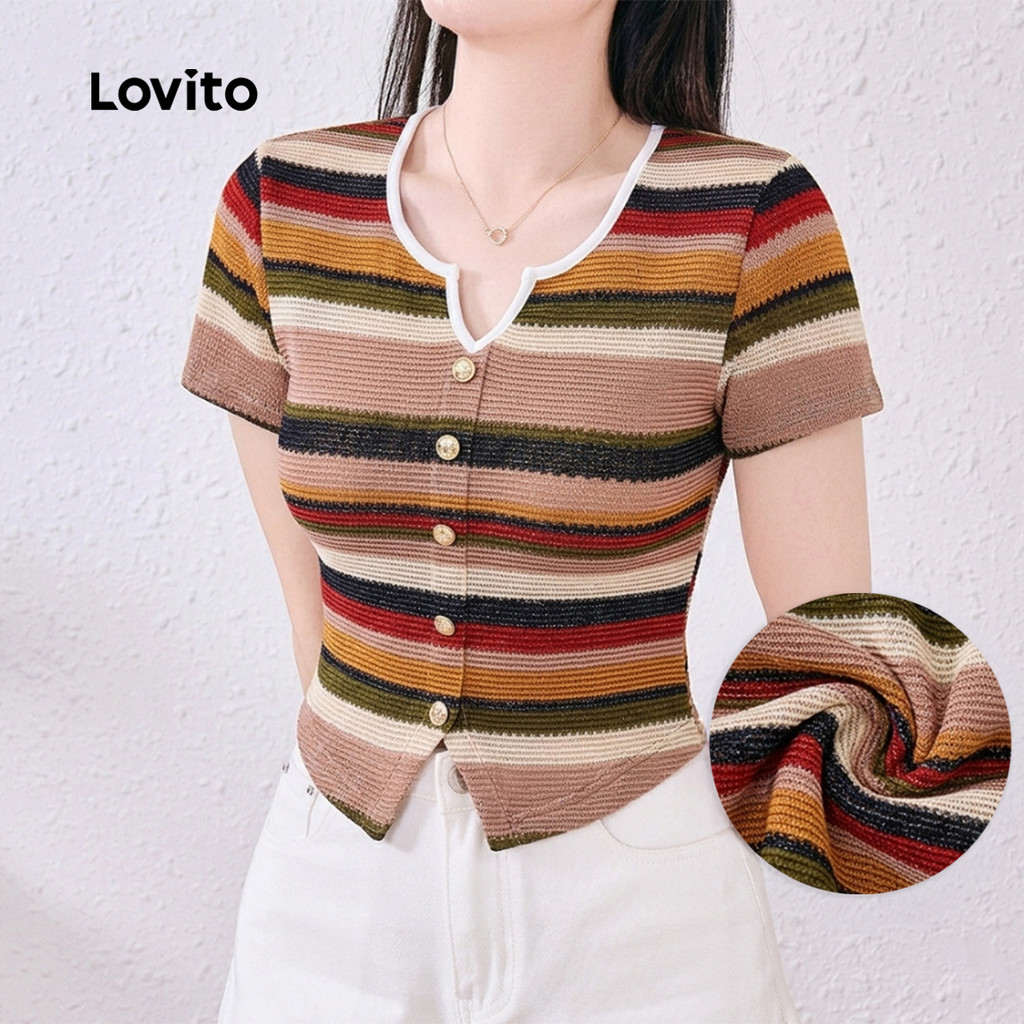 (New Arrival) Lovito เสื้อยืดลําลอง คอปกเย็บขอบสีตัดกันติดกระดุม สีบล็อก สําหรับผู้หญิง ฤดูใบไม้ผลิ/