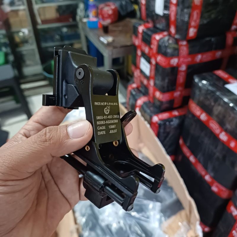 NVG นําเข้าการติดตั้งหมวกกันน็อคยุทธวิธี