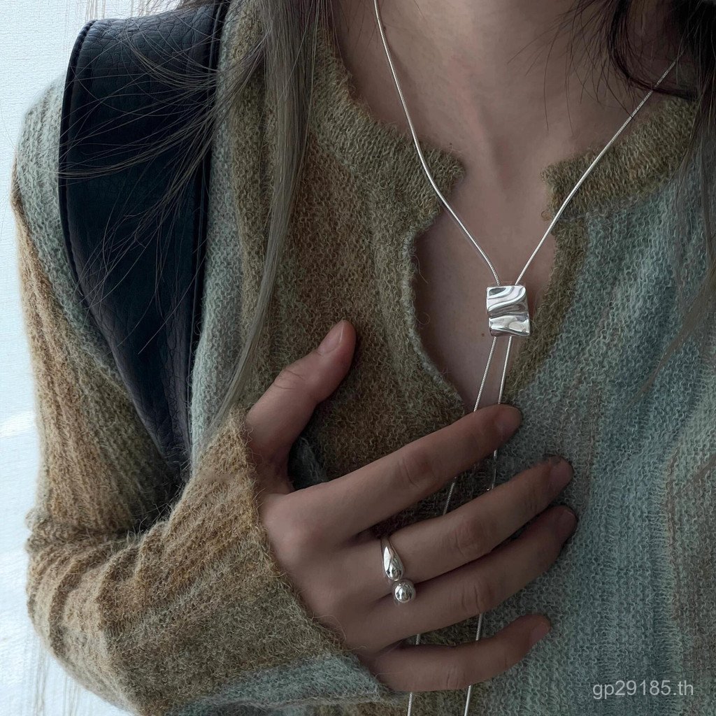 ออกแบบลูกฟูกความรู้สึกระดับไฮเอนด์สไตล์อินซอกโซ่เสื้อกันหนาวเกาหลีตารางที่เรียบง่ายส925เงินสเตอร์ลิง