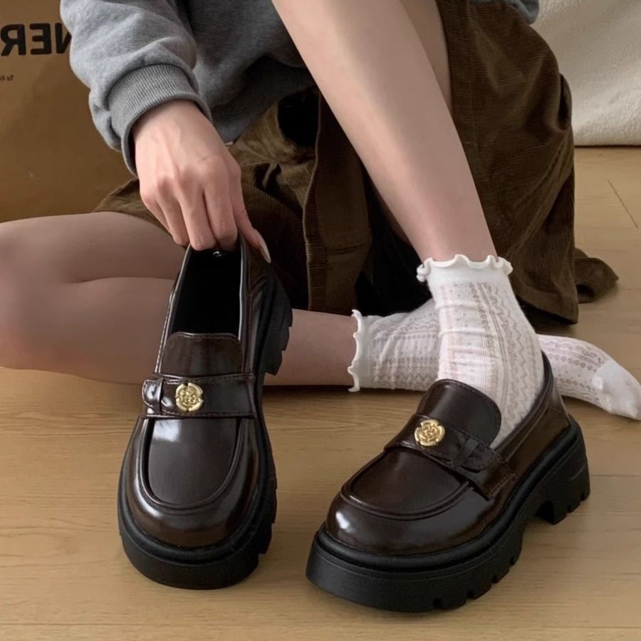 รองเท้าหนังส้นตึกสไตล์ฝรั่งเศส รองเท้าโลฟเฟอร์สไตล์อังกฤษย้อนยุค ส้นสูง 5 ซม. หนัง PU สวมใส่สบาย