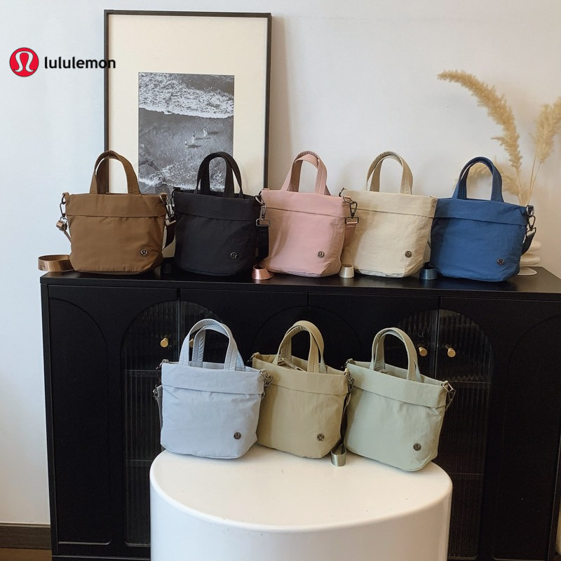 🔥กระเป๋าสะพายเข้าใหม่🔥 พร้อมส่ง lulu งานสวยมาก สะพายเก๋ๆ แฟชั่น ขนาดกำลังพอดี