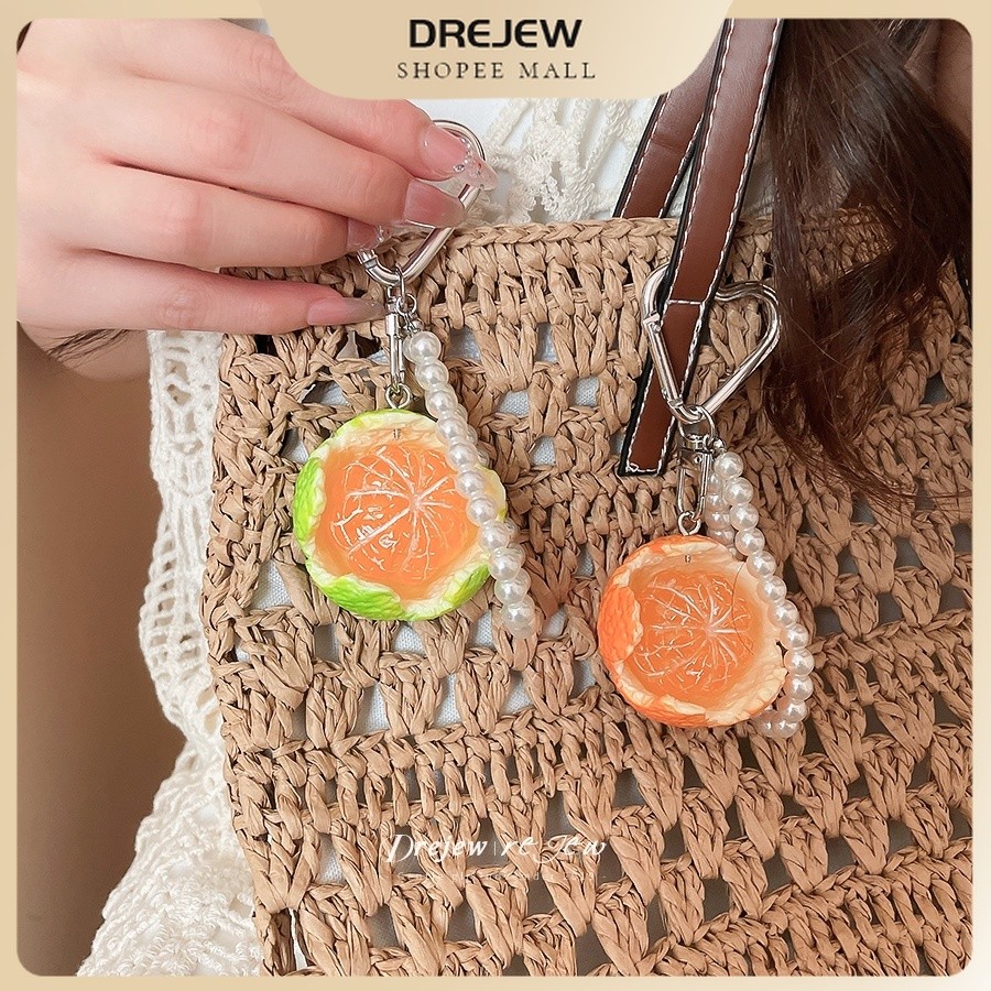 Dreejew Delicate 3D Tangerine Shape พวงกุญแจ Faux Pearl อุปกรณ์เสริมรายละเอียดผลไม้ที่สมจริงสะดุดตาสําหรับกระเป๋าตกแต่งและอเนกประสงค์การจับคู่
