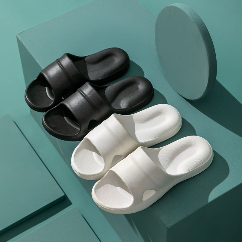 U-Shaped Sole รองเท้าแตะนวดผู้หญิง 2022 ใหม่บ้านสบายห้องน้ํา Anti-Slip ระงับกลิ่นกายบ้านคู่กลางแจ้งเรา