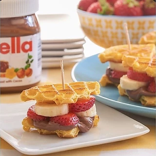 ล็อตใหม่ !นูเทลล่า แยมเฮเซลนัท Nutella spread 1000 กรัม(g.) (ขวดแก้ว) BBE: 12/2026