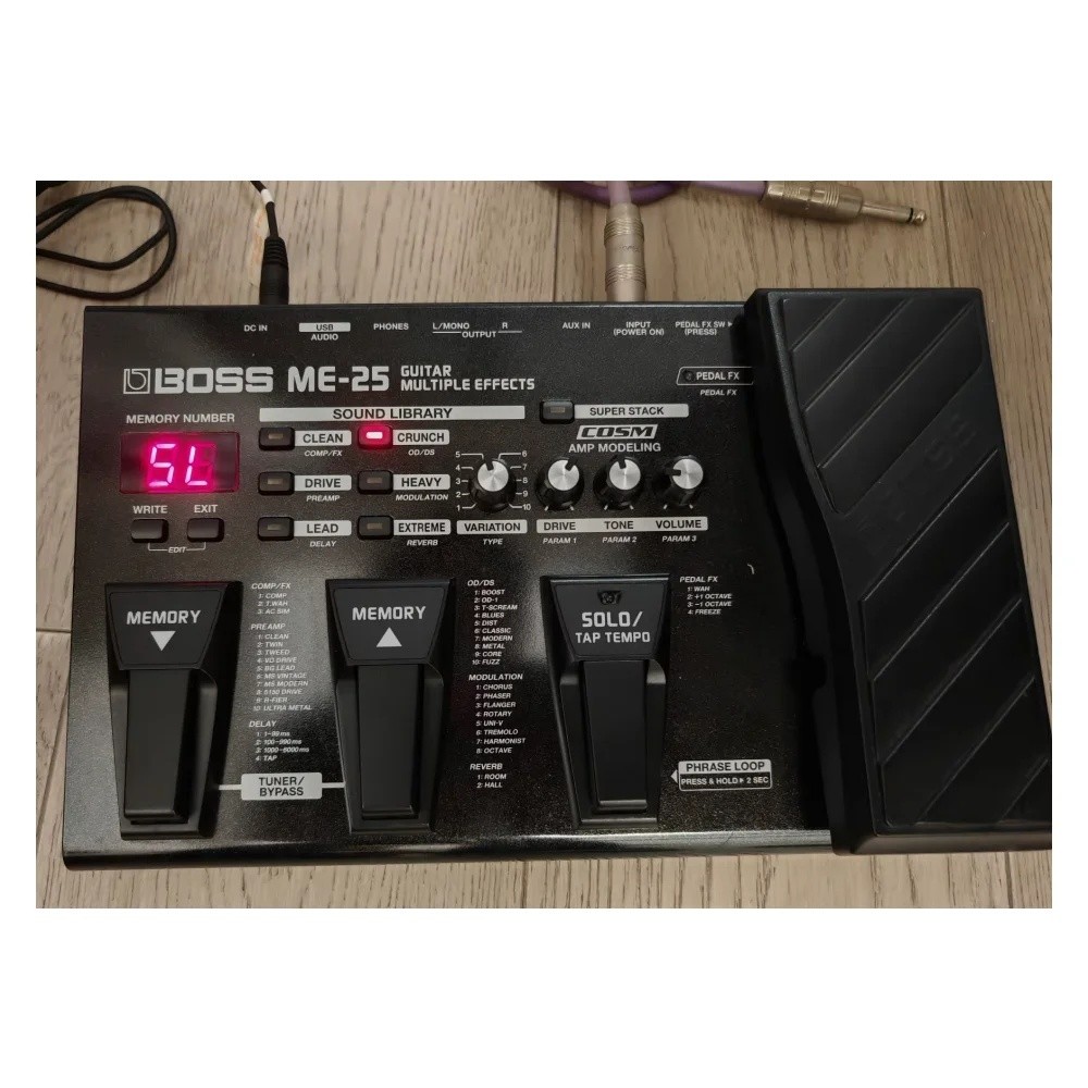 ENT Jelo Boss ME-25 กีตาร์ Multi-Effects Pedal 90% ใหม่สแตนเลสสตีลอุปกรณ์เสริมดนตรีมือสอง