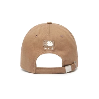MLB หมวกแก๊ป UNISEX CURVED CAP 3ACP7701N 50BGD NEW YORK YANKEES DARK BEIGE