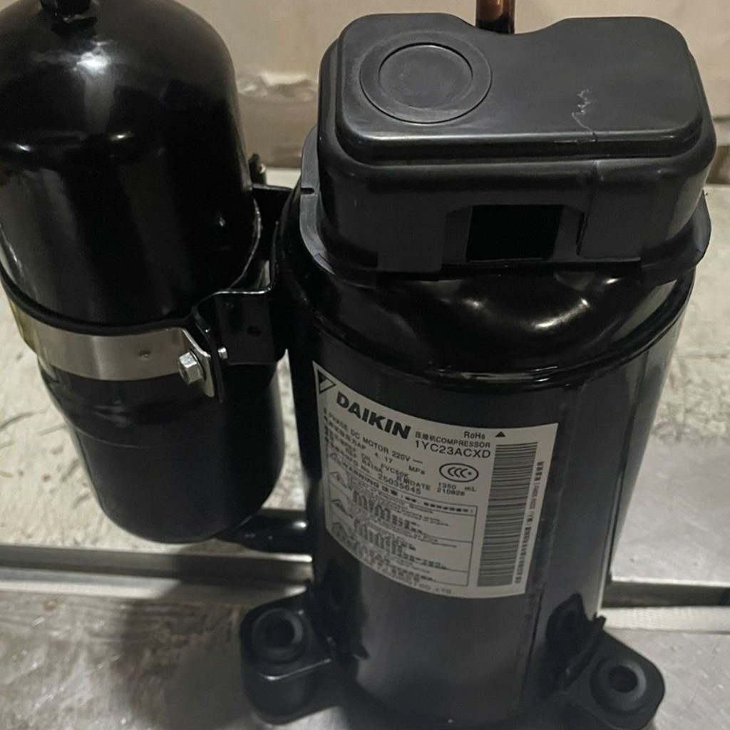 Original Daikin fixed frequency variable frequency compressor 1YC23ACXD