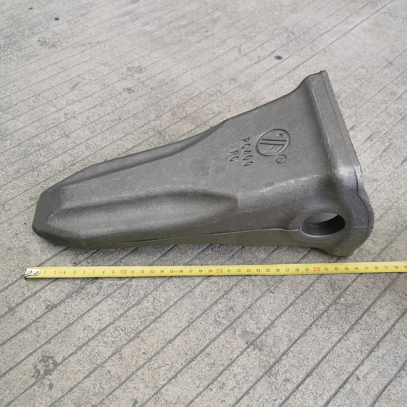 Komatsu PC360 ปลอมถังฟัน 14152 Mineral Mountain สวมใส่ฟันที่นั่ง Xu Gongliu Gong Sany 400 ถังรากถังฟ