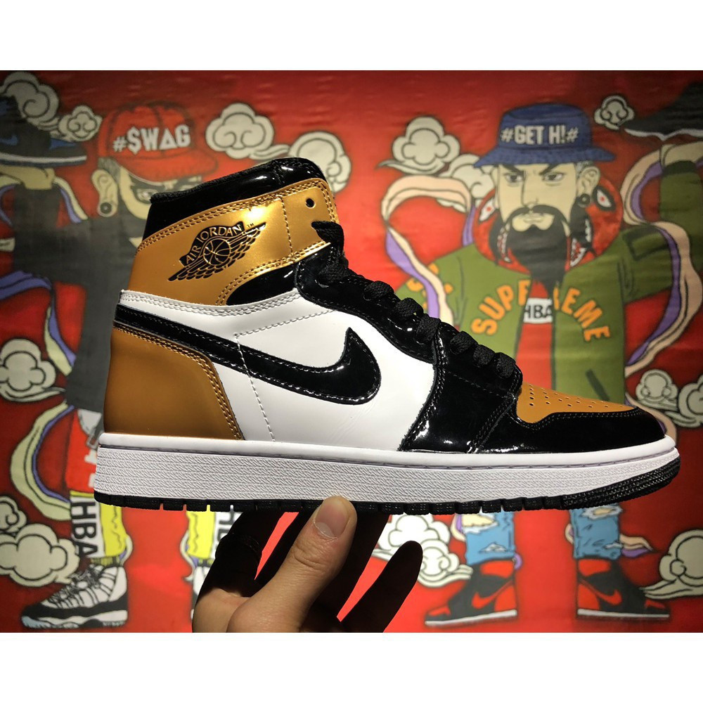ของเล่น Air Jordan 1 Retro High OG Gold