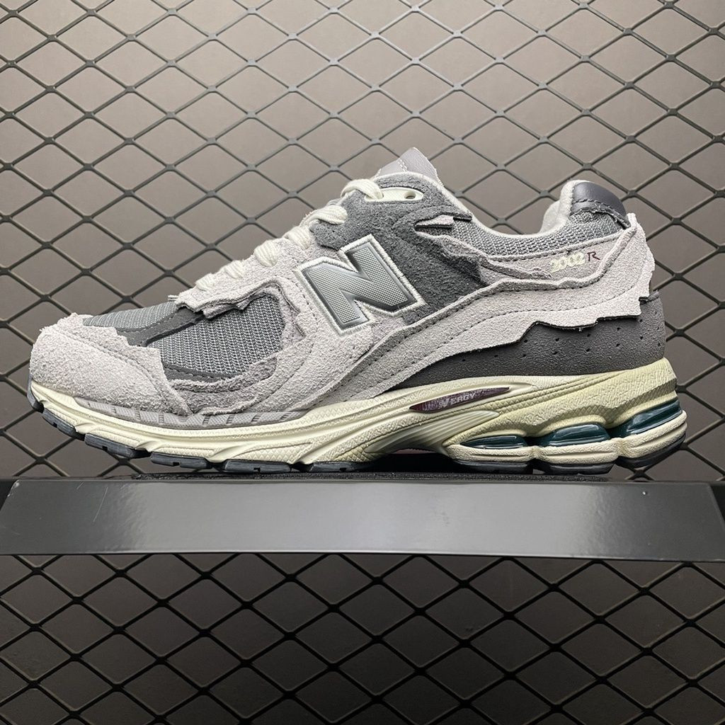 New Balance 2002R Protection Pack Rain Cloud M2002RDA รองเท้าผ้าใบ NB