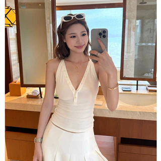 cherryshop พร้อมส่ง เสื้อสายเดี่ยวคอวีเซ็กซี่สไตล์เกาหลีสำหรับผู้หญิง ด้วยปุ่ม เข้ารูป หลากสี