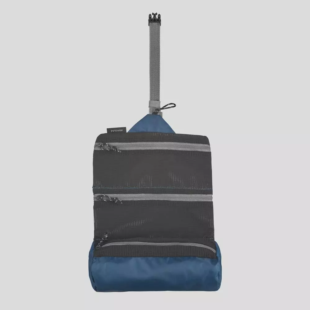 Decathlon Ultra Light And Compact Toiletry Bag กระเป๋าใส่อุปกรณ์อาบน้ำแบบพับได้น้ำหนักเบาเป็นพิเศษสำหรับเทรคกิ้ง - Blue thumbnail 4